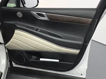 2023 Genesis GV80 с пробегом 53 848 км