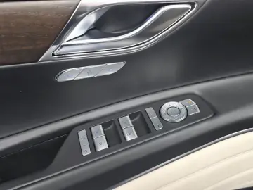 2023 Genesis GV80 с пробегом 53 848 км