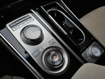 2023 Genesis GV80 с пробегом 72 563 км