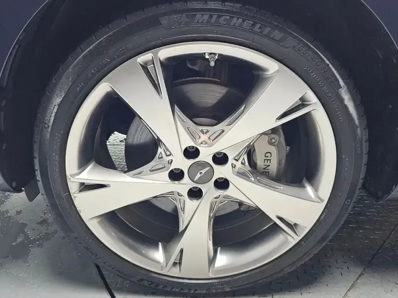 2023 Genesis GV80 с пробегом 90 557 км