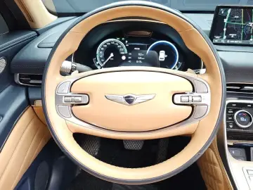 2023 Genesis GV80 с пробегом 90 557 км