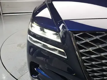 2023 Genesis GV80 с пробегом 90 557 км
