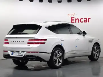 2023 Genesis GV80 с пробегом 44 136 км