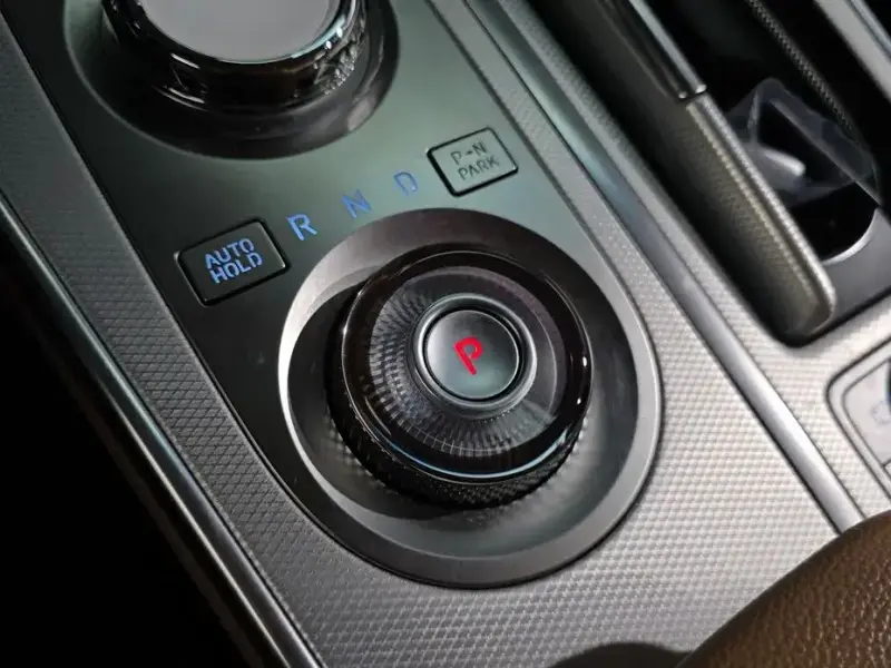 2023 Genesis GV80 с пробегом 44 136 км