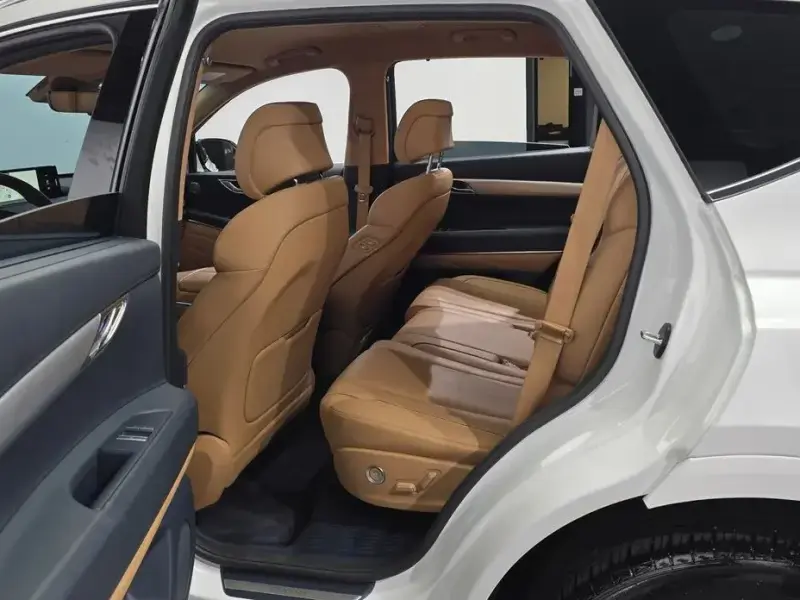 2023 Genesis GV80 с пробегом 44 136 км