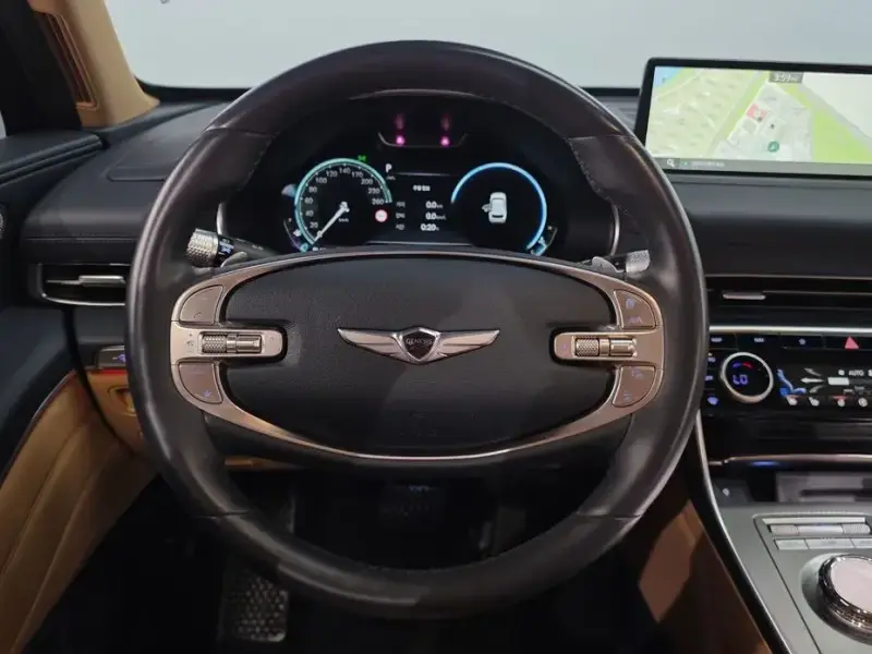 2023 Genesis GV80 с пробегом 44 136 км