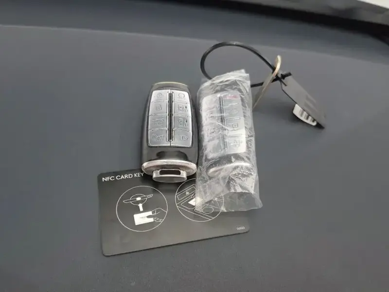 2023 Genesis GV80 с пробегом 44 136 км