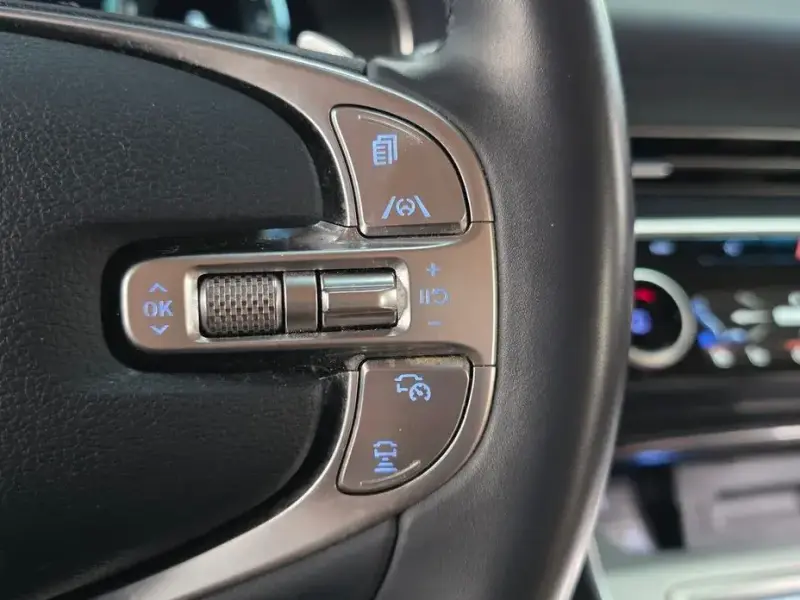 2023 Genesis GV80 с пробегом 44 136 км