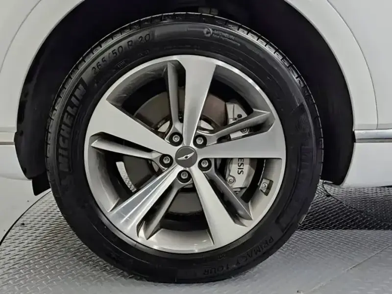 2023 Genesis GV80 с пробегом 57 771 км