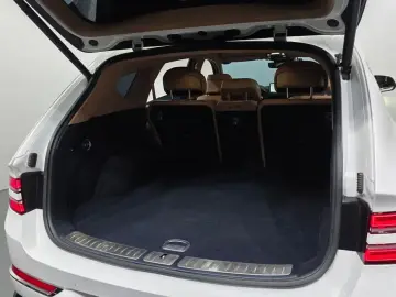 2023 Genesis GV80 с пробегом 44 136 км