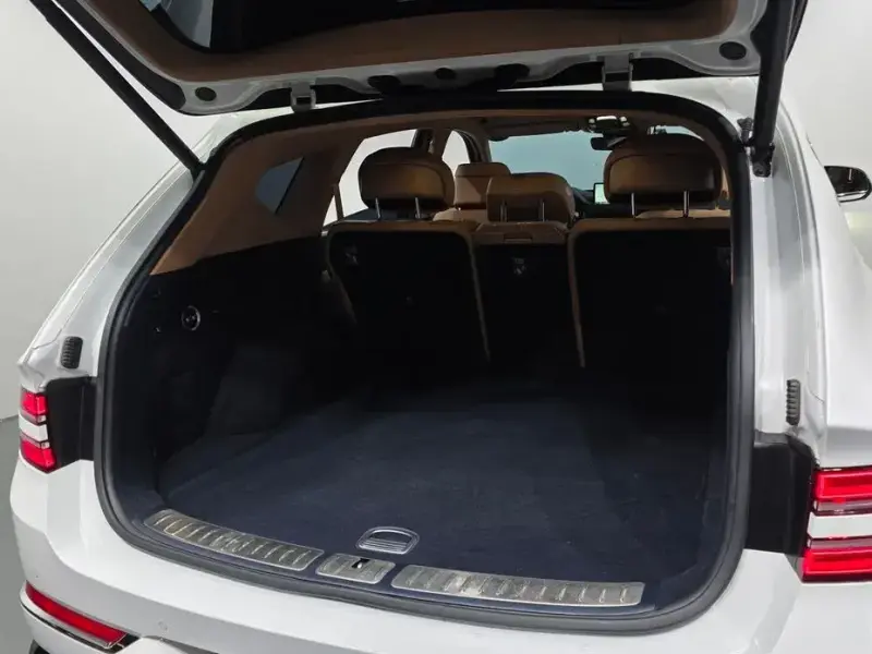 2023 Genesis GV80 с пробегом 44 136 км