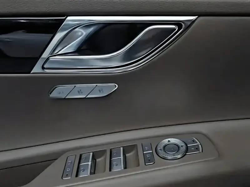 2023 Genesis GV80 с пробегом 57 771 км