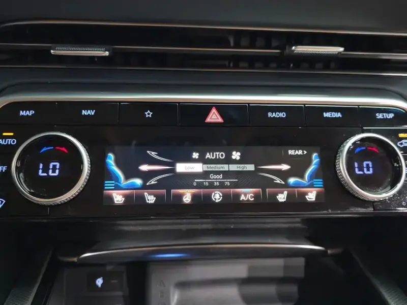 2023 Genesis GV80 с пробегом 44 136 км