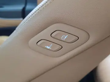 2023 Genesis GV80 с пробегом 44 136 км