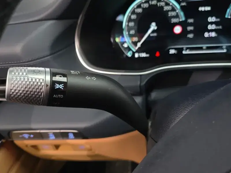 2023 Genesis GV80 с пробегом 44 136 км