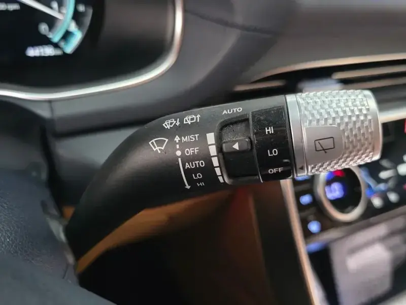 2023 Genesis GV80 с пробегом 44 136 км