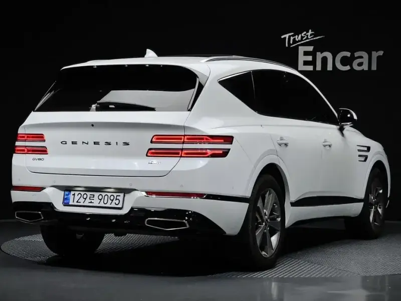 2023 Genesis GV80 с пробегом 50 826 км
