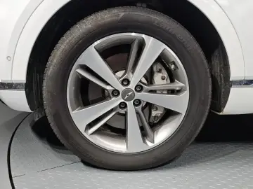 2023 Genesis GV80 с пробегом 50 826 км