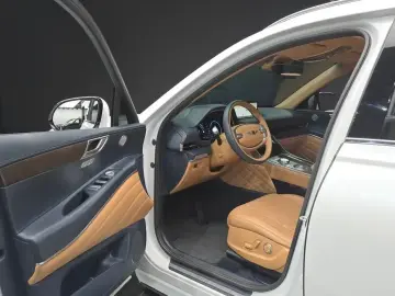 2023 Genesis GV80 с пробегом 50 826 км
