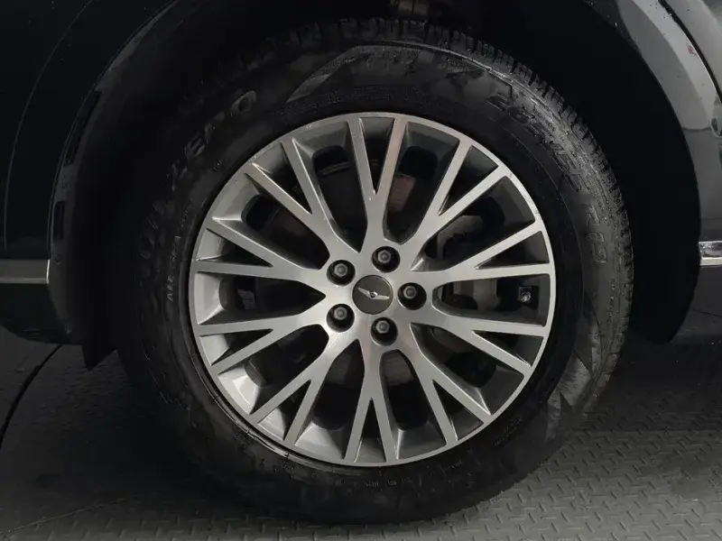 2023 Genesis GV80 с пробегом 62 487 км