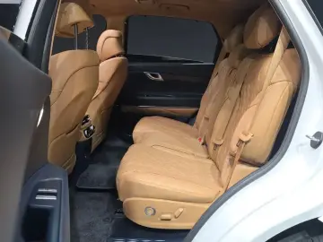 2023 Genesis GV80 с пробегом 50 826 км