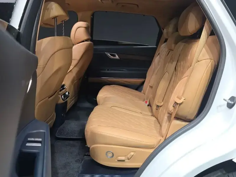2023 Genesis GV80 с пробегом 50 826 км