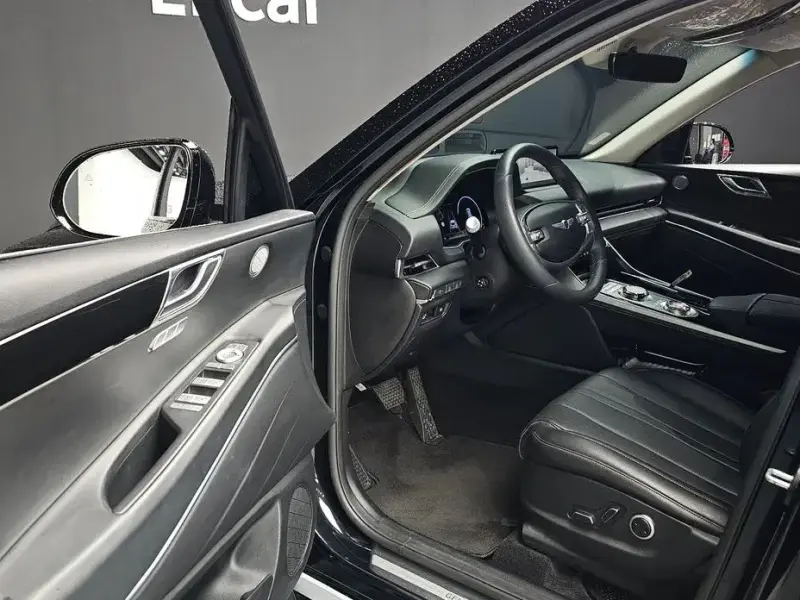 2023 Genesis GV80 с пробегом 62 487 км