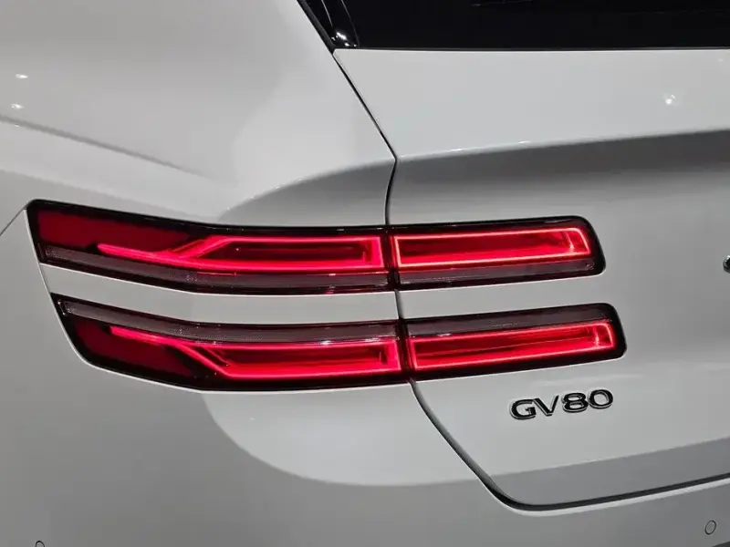 2023 Genesis GV80 с пробегом 50 826 км