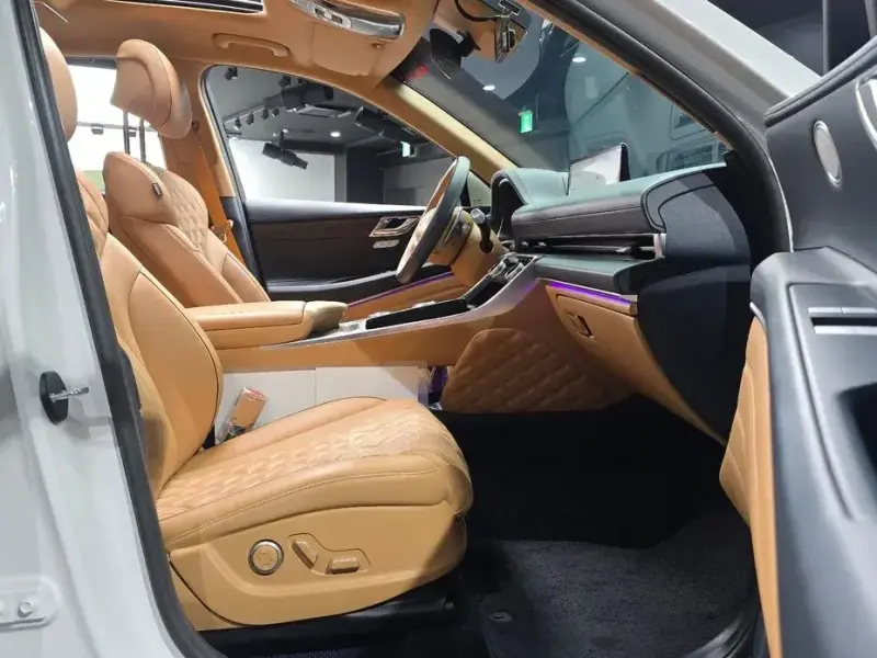 2023 Genesis GV80 с пробегом 50 826 км