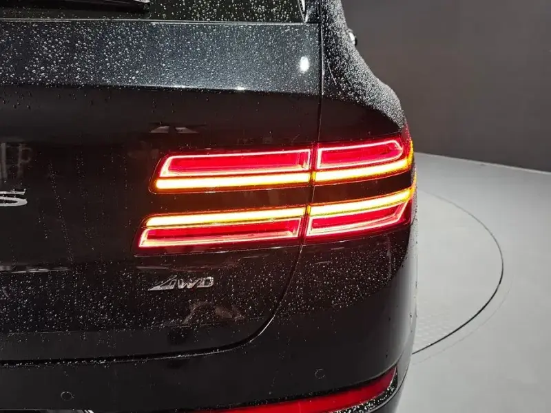 2023 Genesis GV80 с пробегом 62 487 км