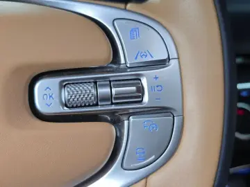 2023 Genesis GV80 с пробегом 50 826 км