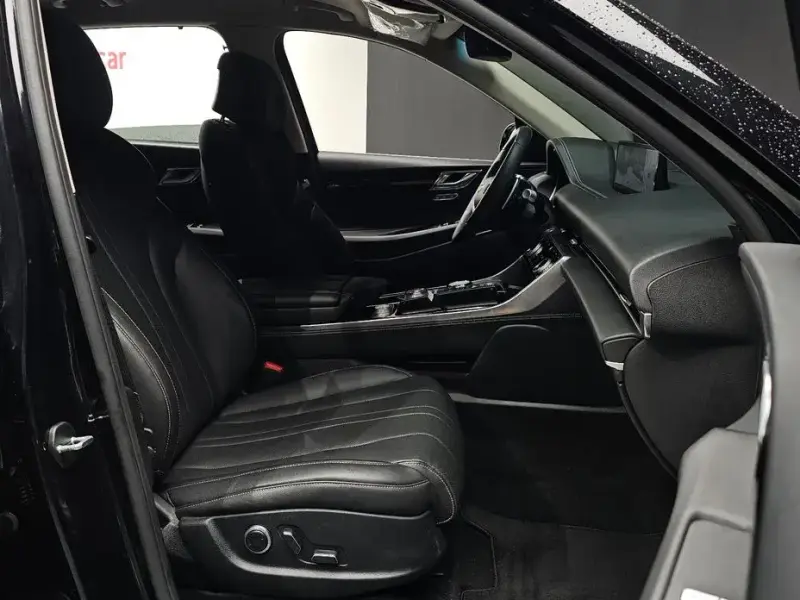 2023 Genesis GV80 с пробегом 62 487 км