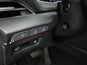 2023 Genesis GV80 с пробегом 62 487 км