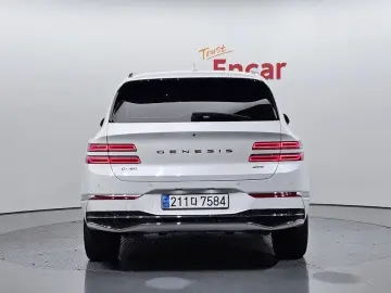 2023 Genesis GV80 с пробегом 18 326 км