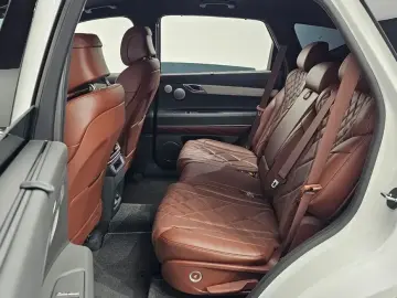 2023 Genesis GV80 с пробегом 18 326 км