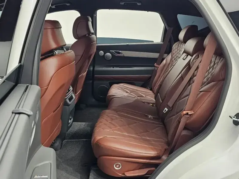 2023 Genesis GV80 с пробегом 18 326 км