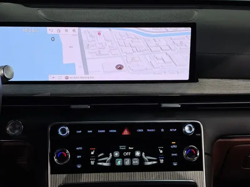 2023 Genesis GV80 с пробегом 18 326 км
