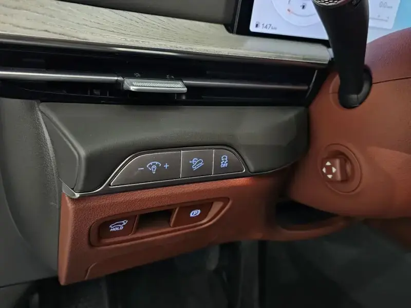 2023 Genesis GV80 с пробегом 18 326 км