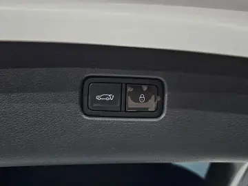 2023 Genesis GV80 с пробегом 18 326 км