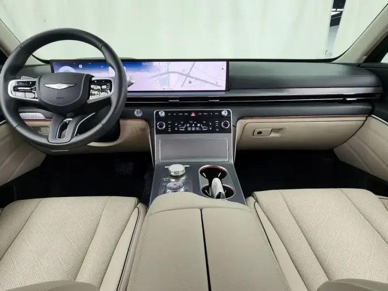 2023 Genesis GV80 с пробегом 14 259 км