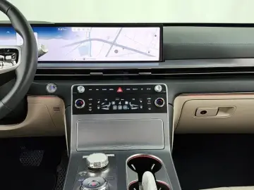 2023 Genesis GV80 с пробегом 14 259 км