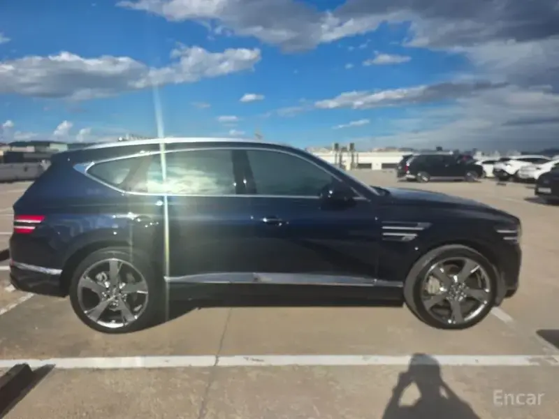 2023 Genesis GV80 с пробегом 49 500 км