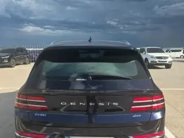 2023 Genesis GV80 с пробегом 49 500 км