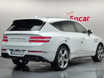 2023 Genesis GV80 с пробегом 50 305 км