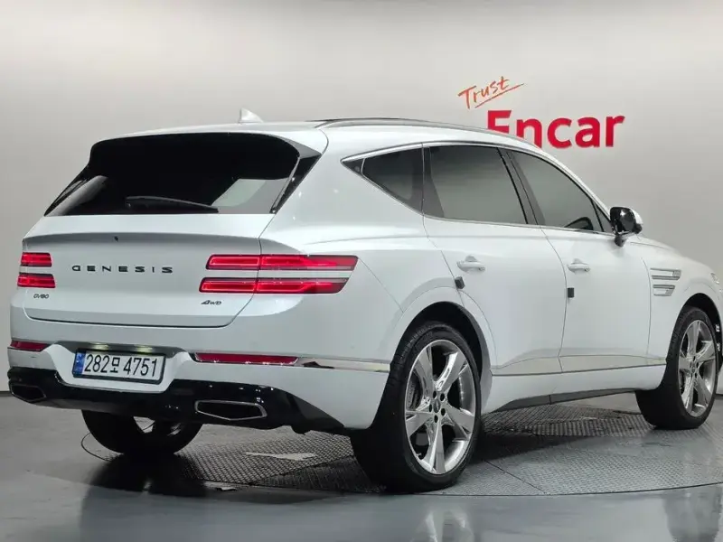 2023 Genesis GV80 с пробегом 50 305 км