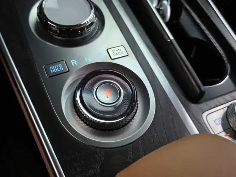 2023 Genesis GV80 с пробегом 50 305 км