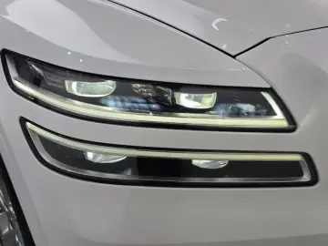 2023 Genesis GV80 с пробегом 50 305 км