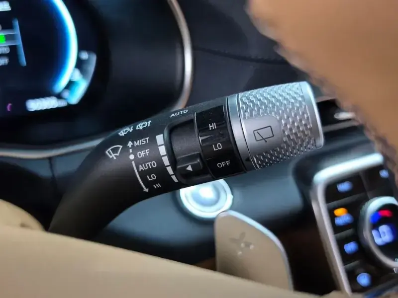 2023 Genesis GV80 с пробегом 50 305 км