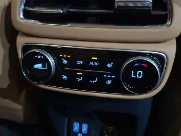 2023 Genesis GV80 с пробегом 50 305 км