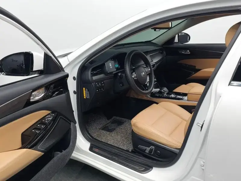 2019 Kia K7 с пробегом 33 710 км